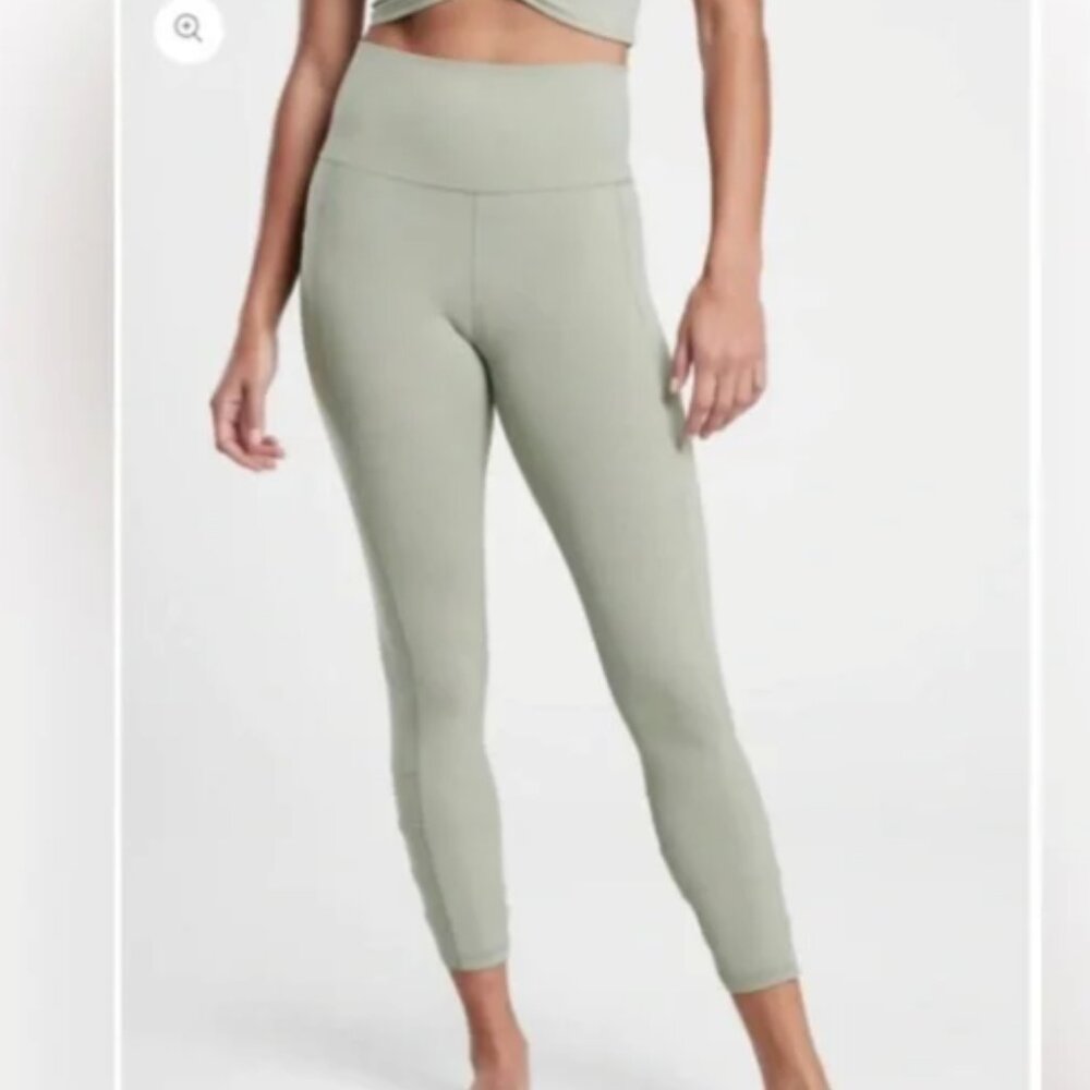 ATHLETA NWOT Salutation Stash High Rise 7/8 Legging